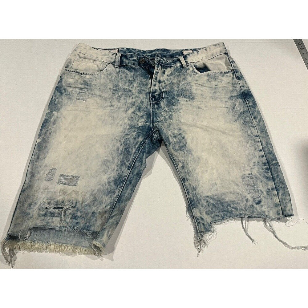 Smoke Rise Men's Denim Jeans Shorts Acid Wash Size 40 Distressed Buckle Apparel